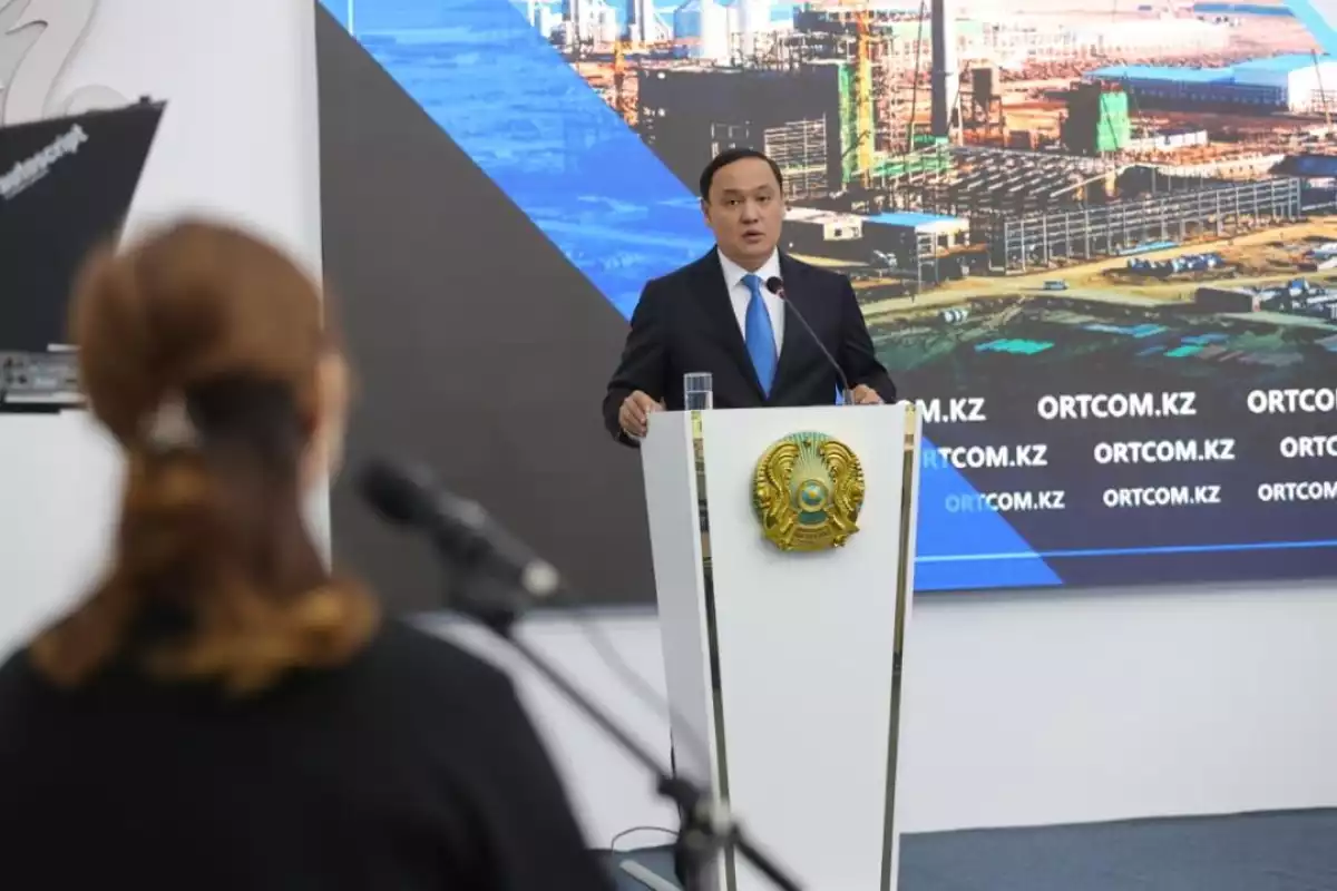 «Каждый случай - это не статистика, а судьба ребёнка» - Ербол Карашукеев о системе защиты детей