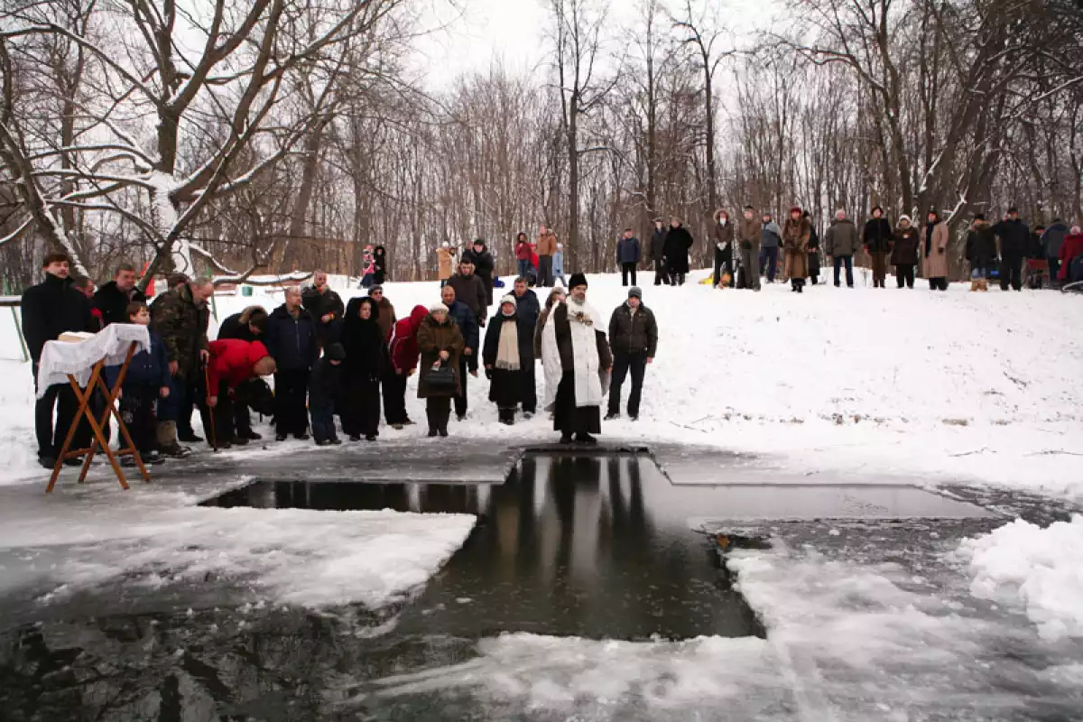 В РЕГИОНЕ В ОЗНАМЕНОВАНИЕ ПРАЗДНИКА «КРЕЩЕНИЕ ГОСПОДНЕ» ОПРЕДЕЛЕНЫ ЧЕТЫРЕ МЕСТА ДЛЯ КУПАНИЯ