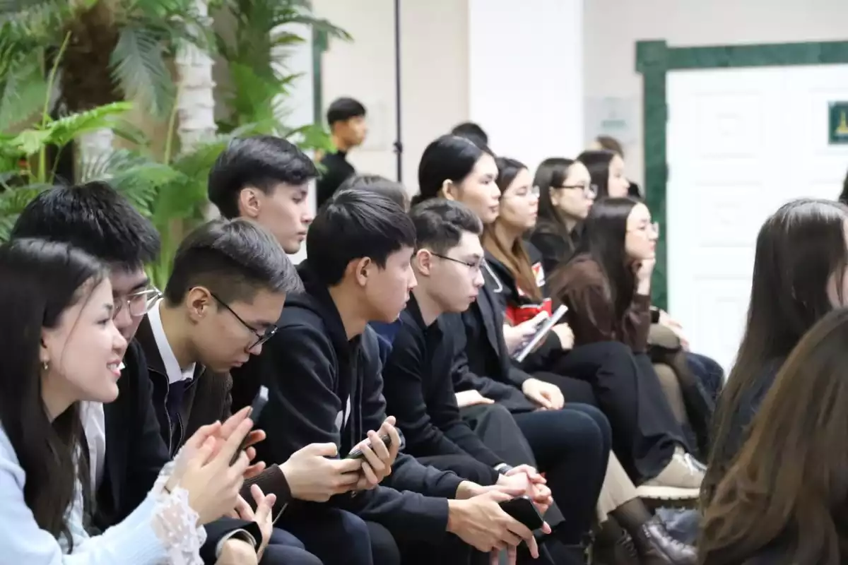 СТУДЕНЧЕСКАЯ АССАМБЛЕЯ MAQSUT NARIKBAYEV UNIVERSITY ПОДДЕРЖАЛА НОВУЮ КОНСТИТУЦИЮ