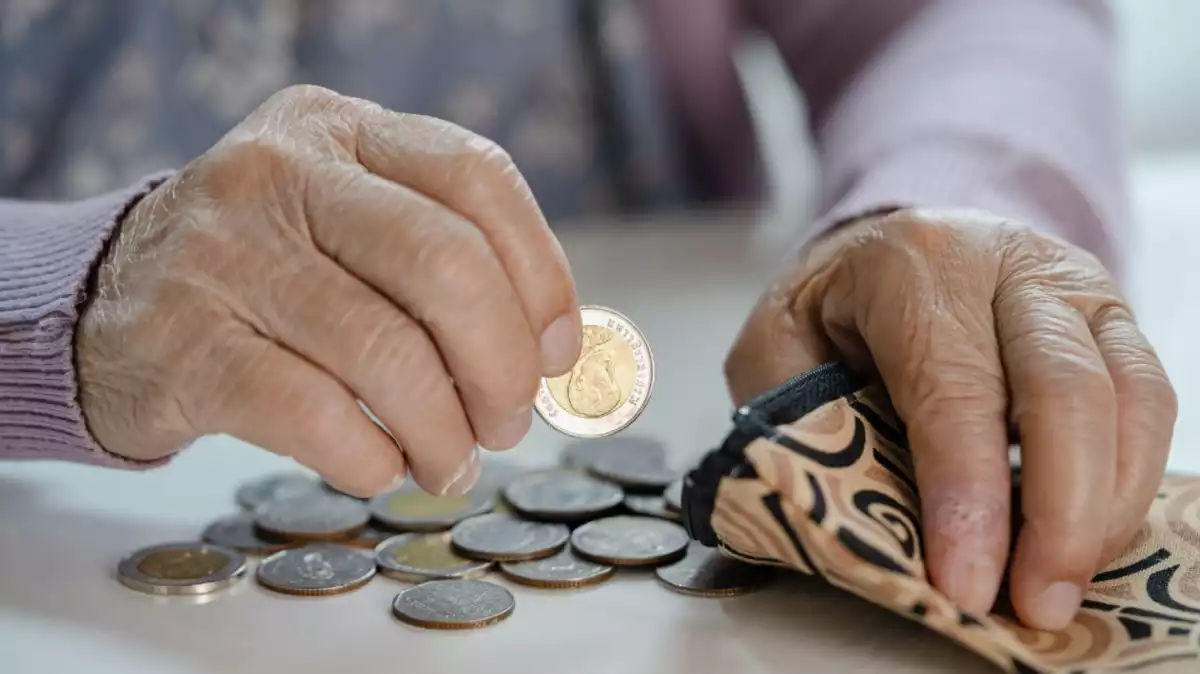 В 2026 ГОДУ РАЗМЕР СОЛИДАРНОЙ ПЕНСИИ ДЛЯ ПЕНСИОНЕРОВ УВЕЛИЧИЛСЯ НА 10%